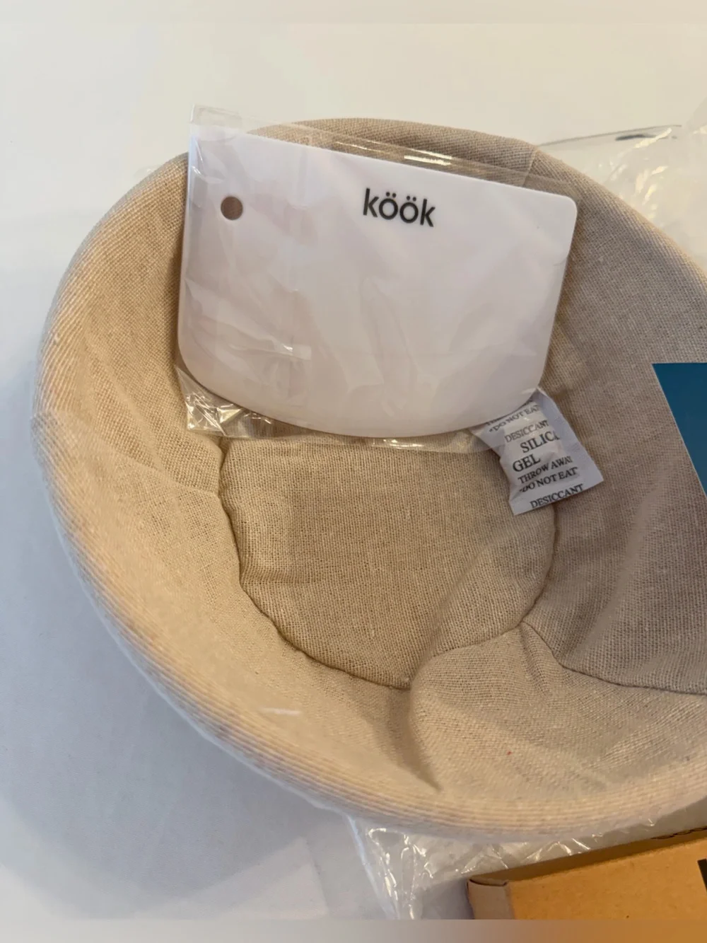 Köok Banneton Bread Proofing Set of 2 Bowls, Scraper & Scoring Lame & Case NWOB